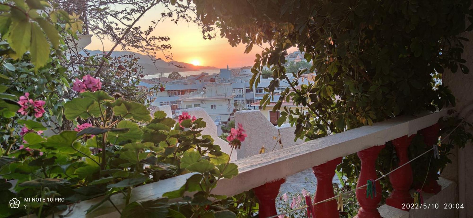Odysseas Hotel Samos Экстерьер фото