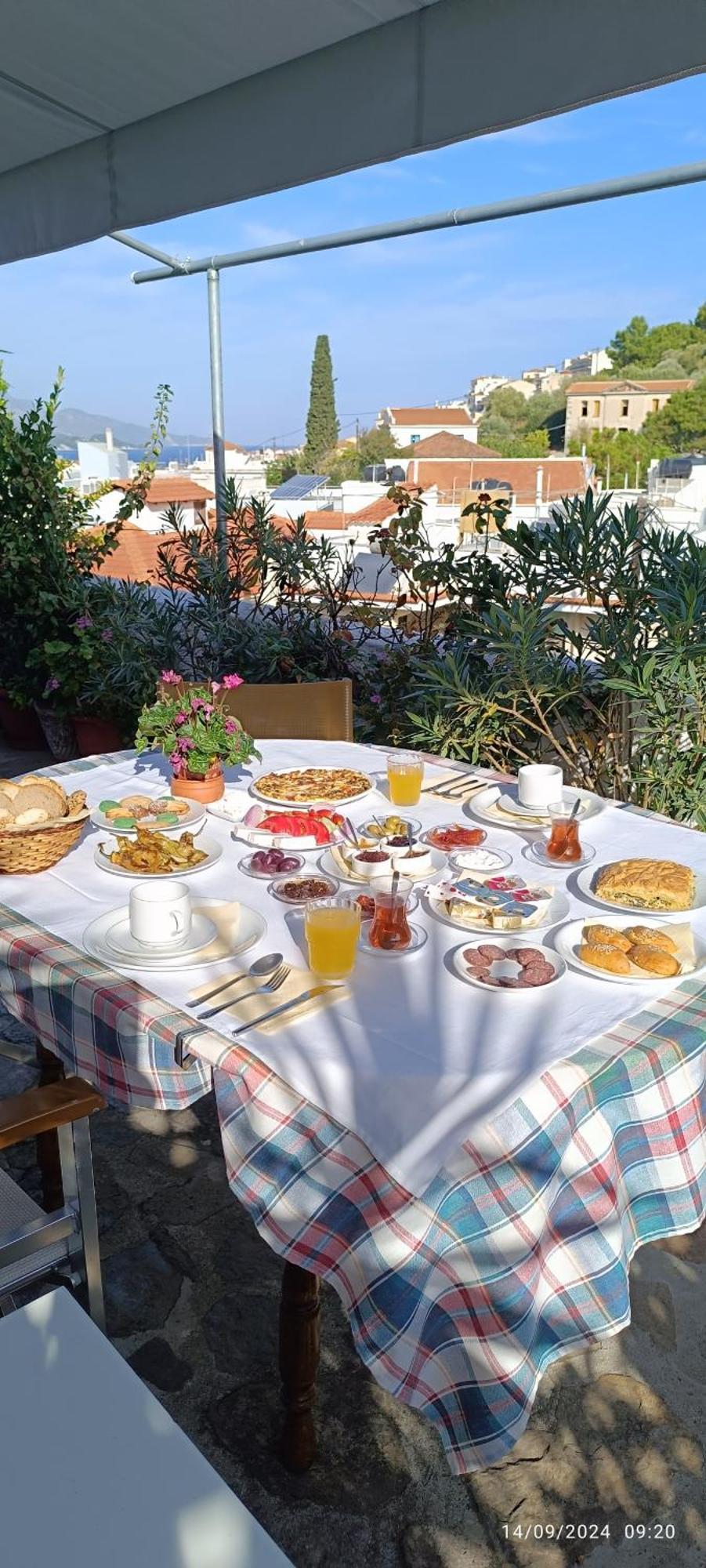 Odysseas Hotel Samos Экстерьер фото